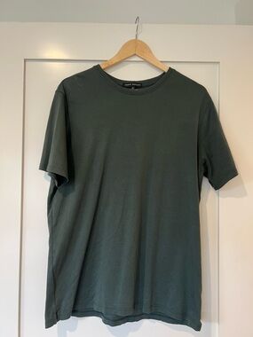 Robert Barakett ‘Georgia’ Crewneck Tee